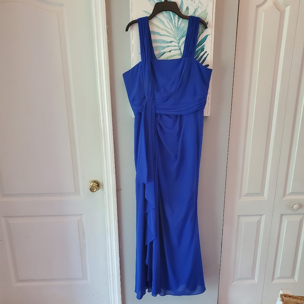 Badgley mischka  size 12- worn once